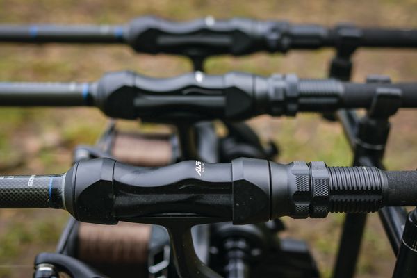 Sonik Gravity Xfw Rods 2025