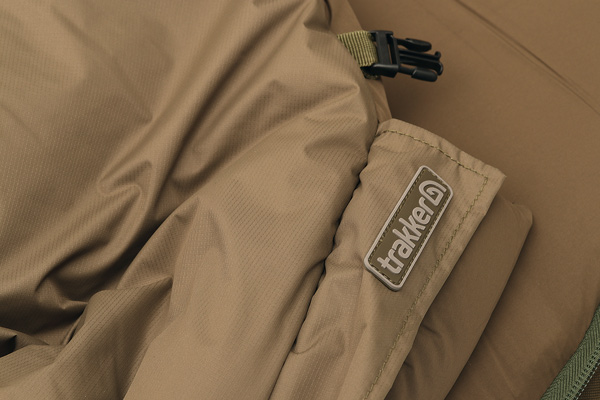 DETAIL 04 tc trakker oval review