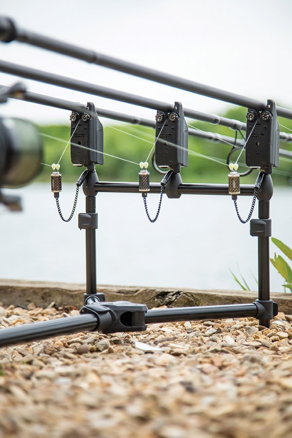 Daiwa Black Widow Low Level 3 Rod Pod