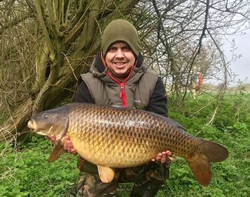 Graeme Gadsby 32 07 Booneys April 15